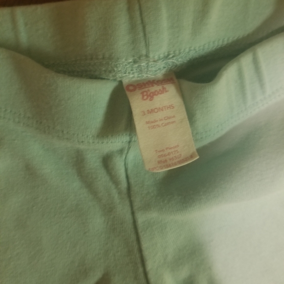 Embroidered Snowfalke Outfit - Picture 6 of 6